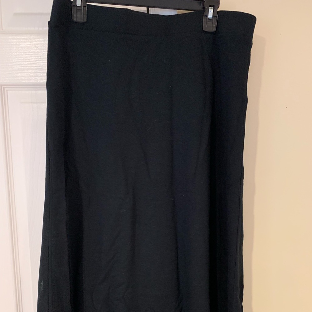 NWT loft black circle skirt